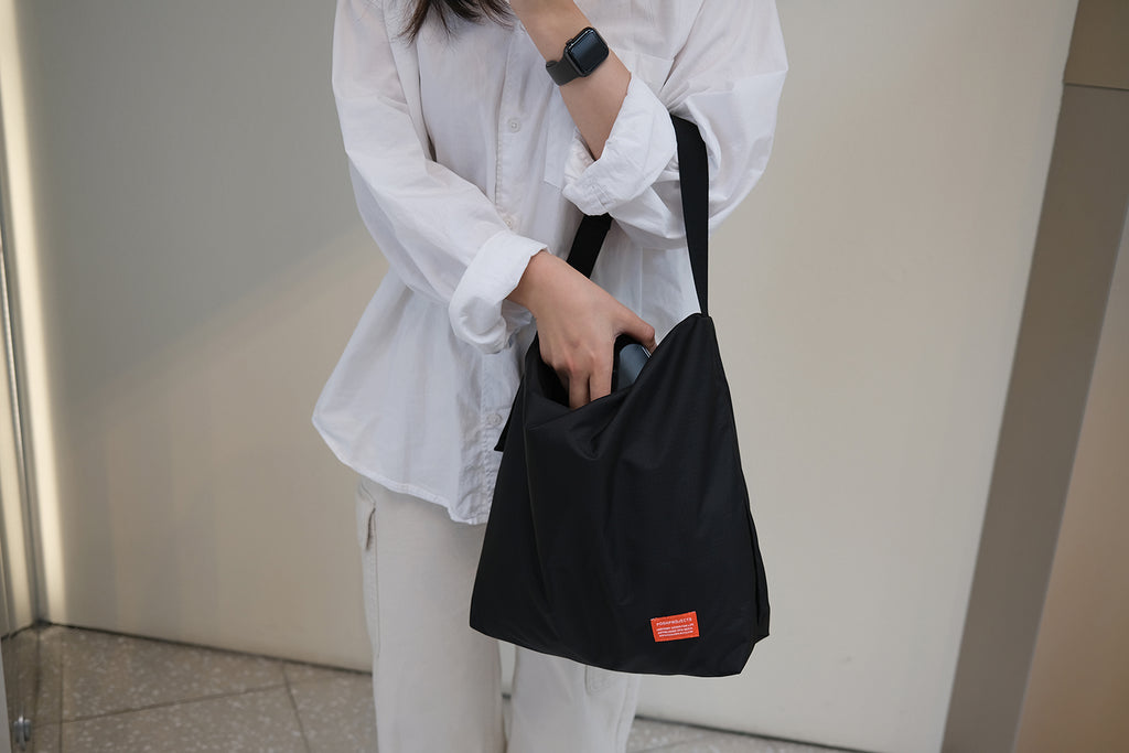 F137 Kangaroo Bag Large