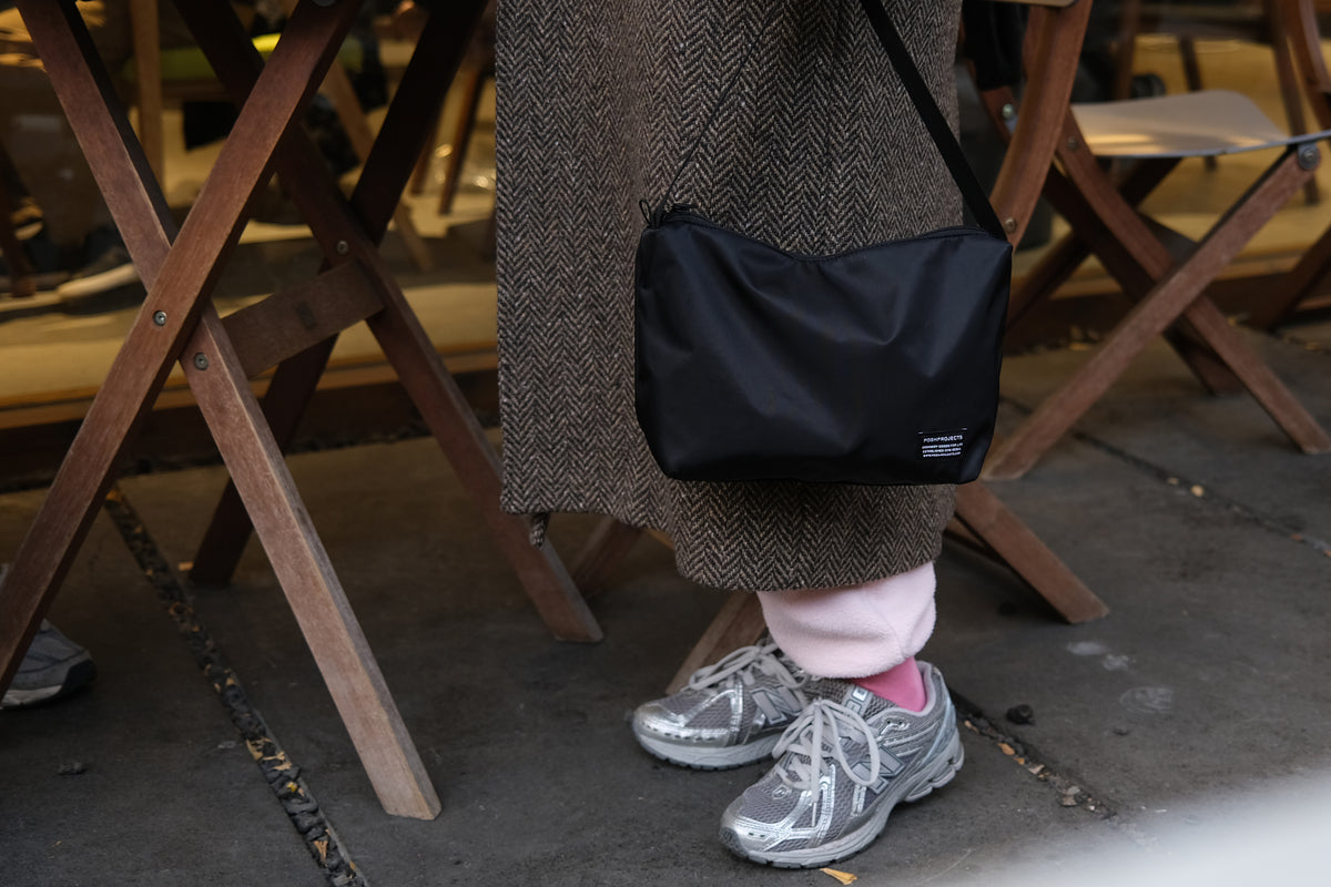 RJ137 KANGAROO BAG MINI BLACK