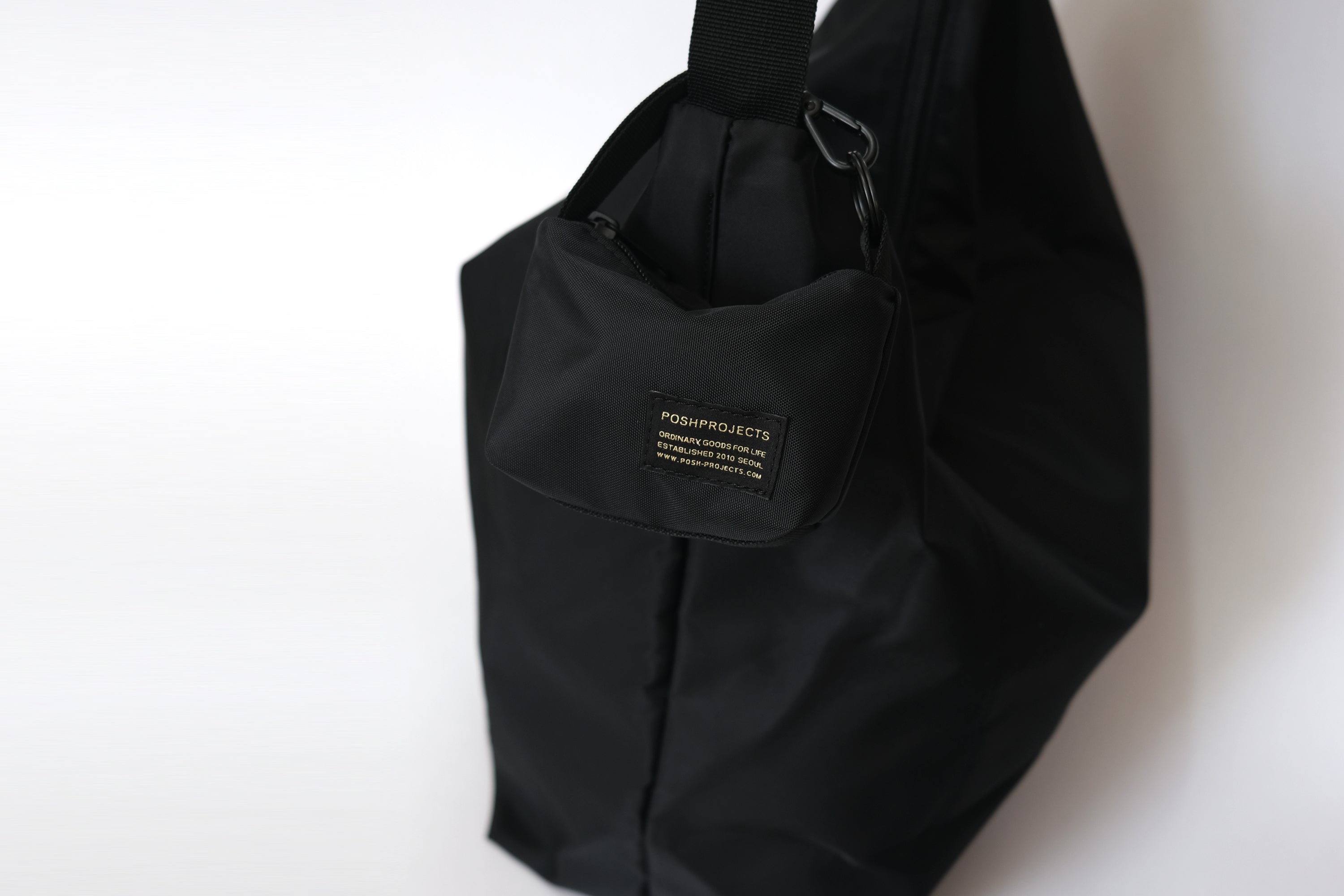 C212 KOALA DAILY POUCH BLACK
