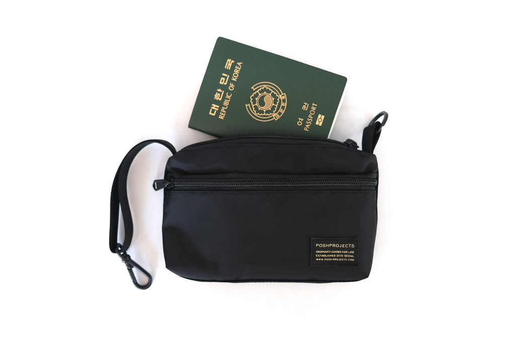 C212 KOALA AIRPORT POUCH BLACK