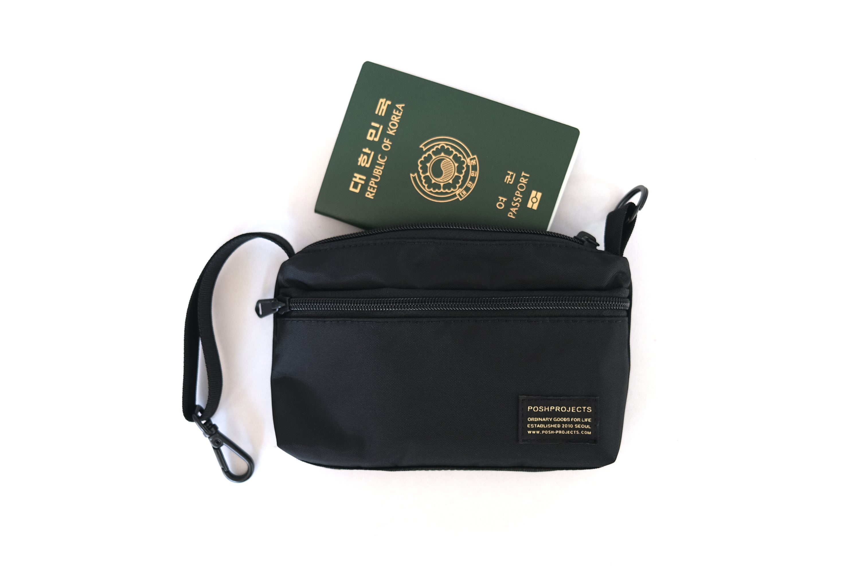 C212 KOALA AIRPORT POUCH BLACK