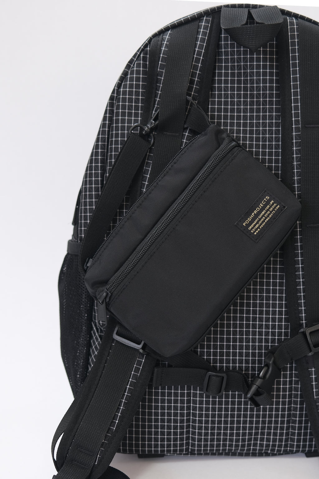 C212 KOALA AIRPORT POUCH BLACK