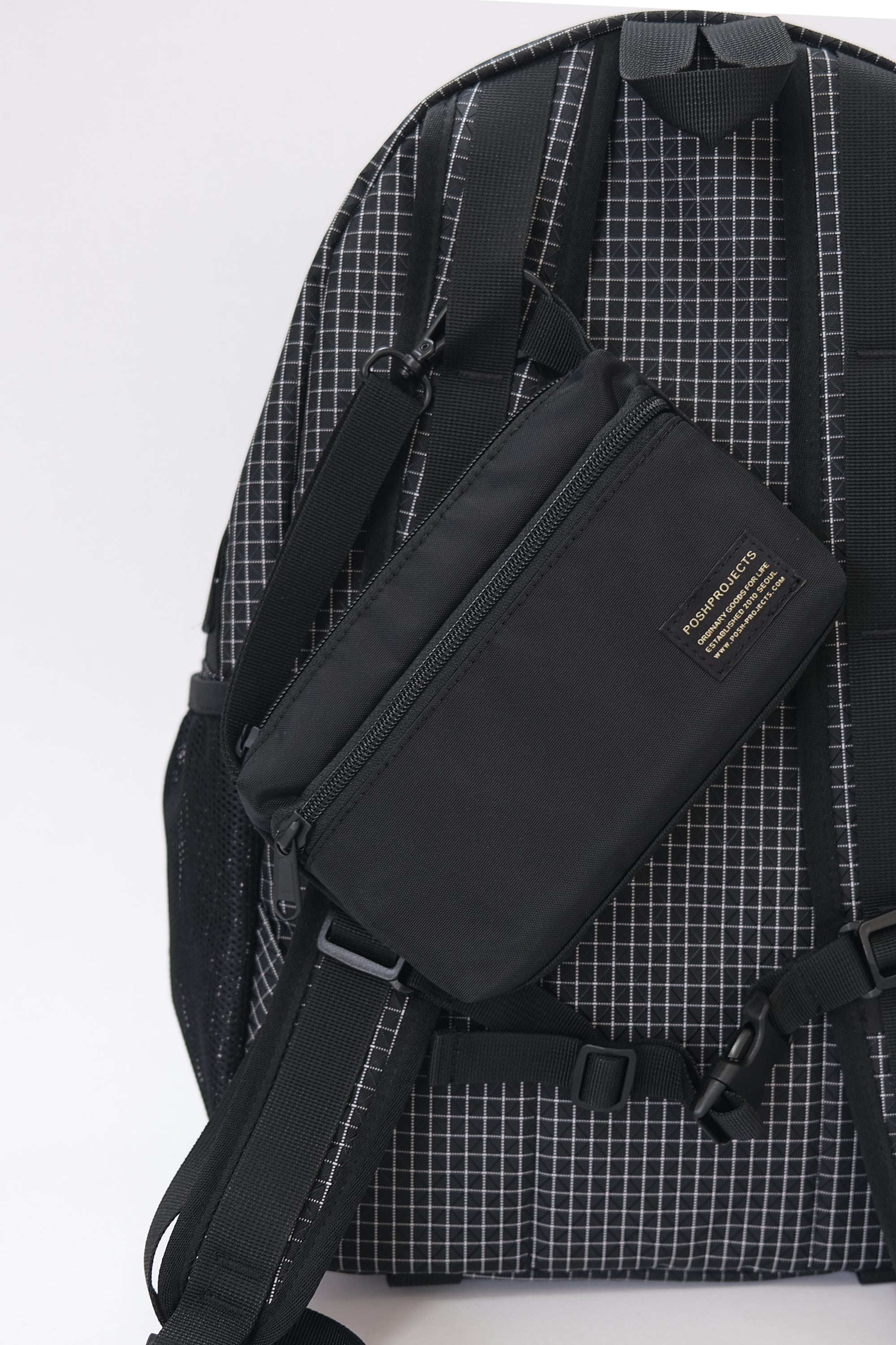C212 KOALA AIRPORT POUCH BLACK
