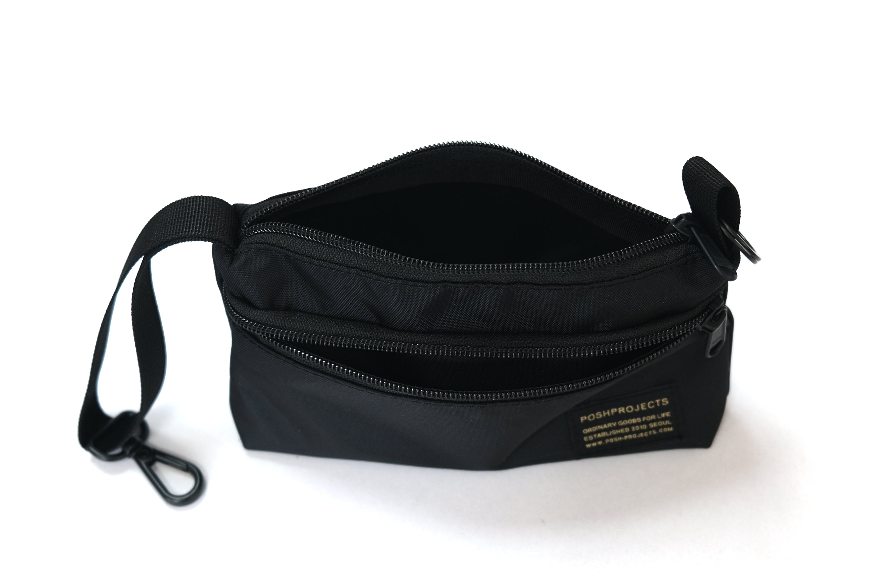 C212 KOALA AIRPORT POUCH BLACK