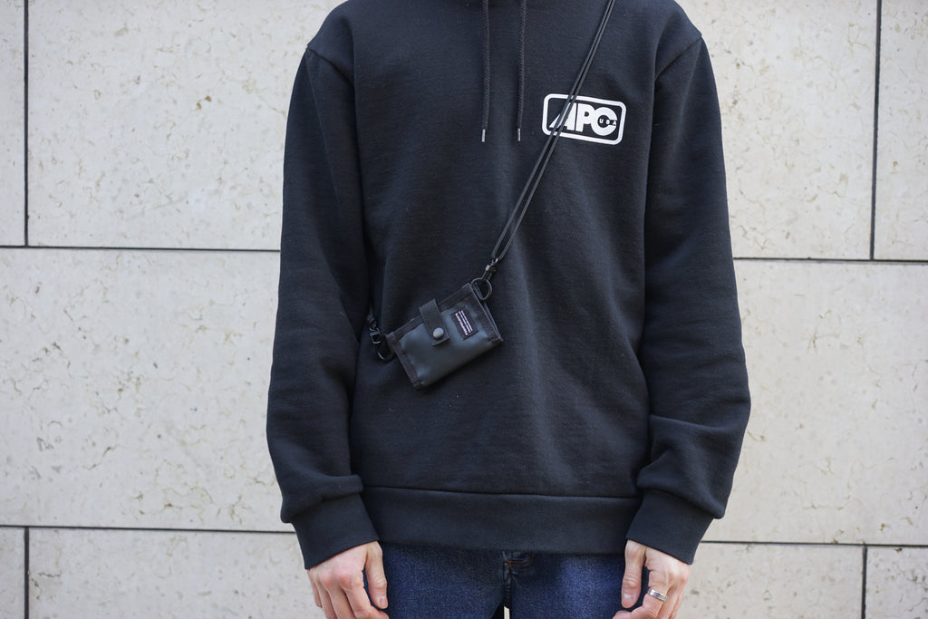 C306 Universal Cardholder