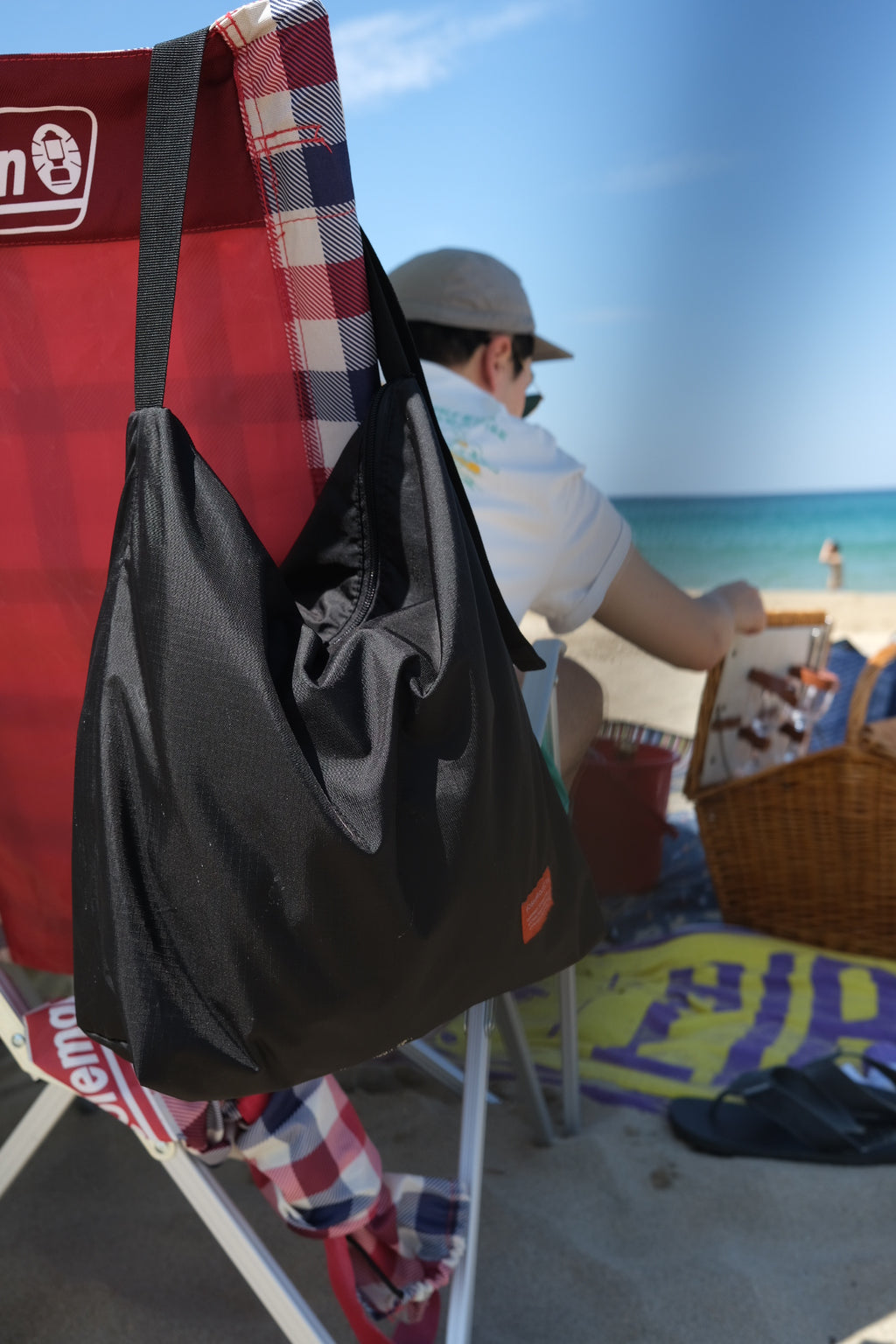 F137 Kangaroo Bag Large