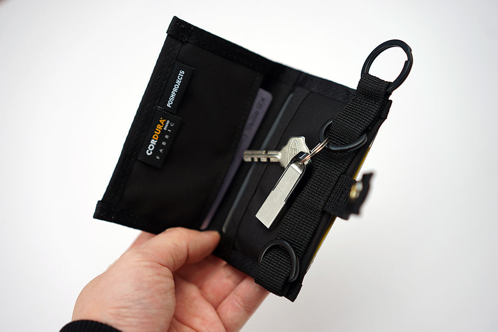 C306 Universal Cardholder