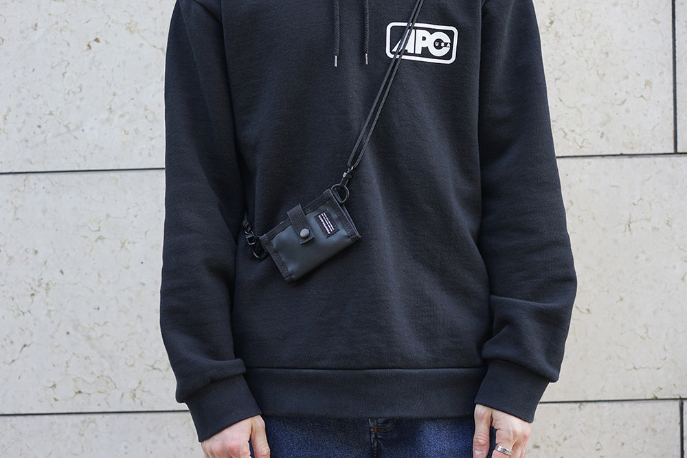 C306 Universal Cardholder