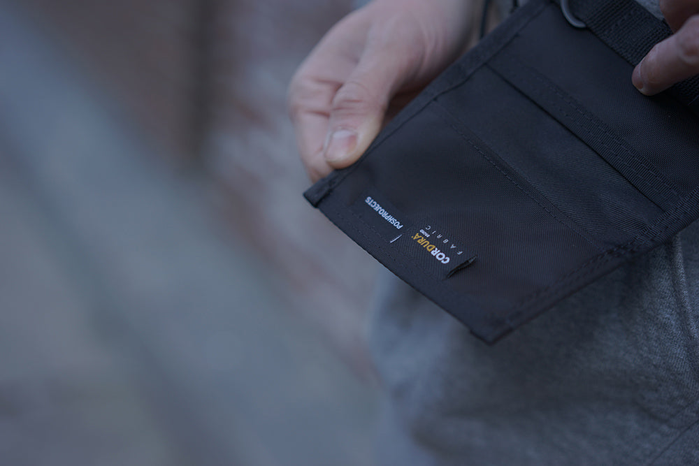 C306 Universal Cardholder