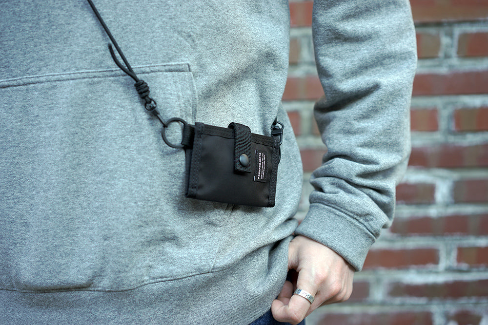 C306 Universal Cardholder